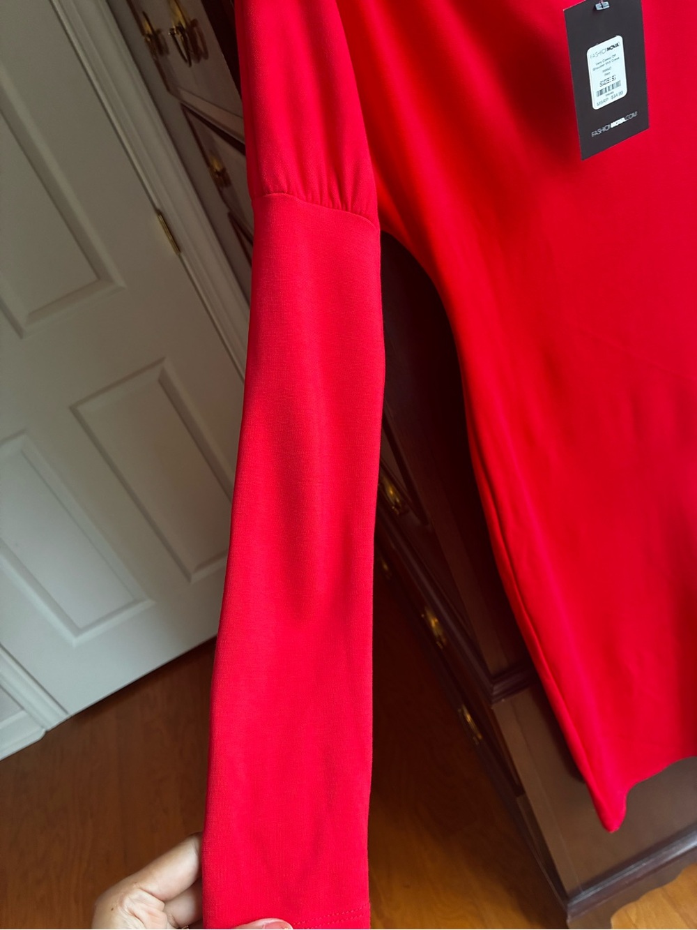 Fashion Nova Very Classy Off Shoulder Midi Dress Red NWT Size Small - Picture 4 of 8